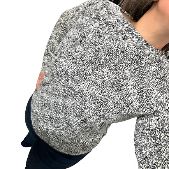 Worthington (L) Scribble Geometric Asymmetric Ruched Neck Long Sleeve Blouse - Picture 10 of 11